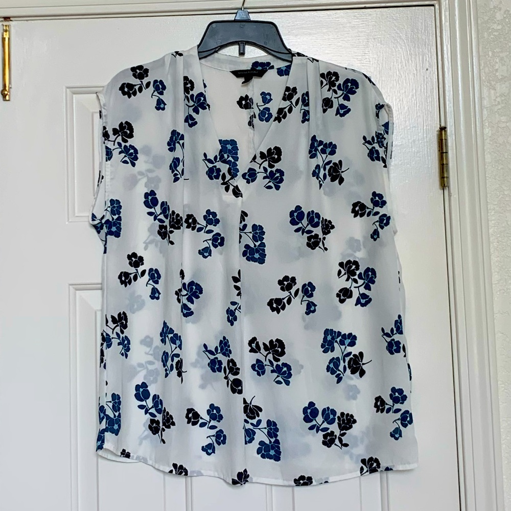 Banana Republic cap sleeve blouse
